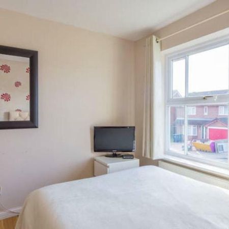 Comfy Private Room In Shared House CBG Екстериор снимка